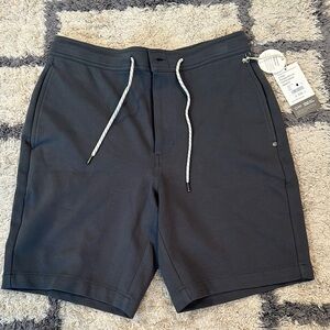 Vuori men’s Solana drawstring, athleisure short. Brand new with tags, size Small